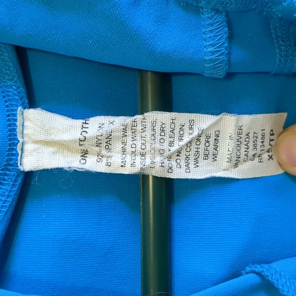 One tooth hooded athletic sweater - Picture 6 of 6